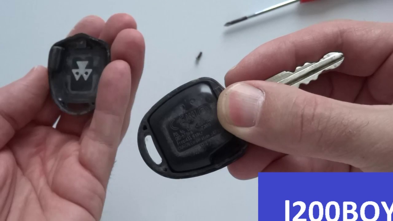 How to replace keyfob battery on Mitsubishi l200 - YouTube