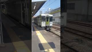 【高崎駅】八高線（JR東日本キハ100系気動車 200番台初期車 キハ110形209）高麗川駅行の発車（群馬県・鉄道）JR EAST Hachiko Line at Takasaki Station