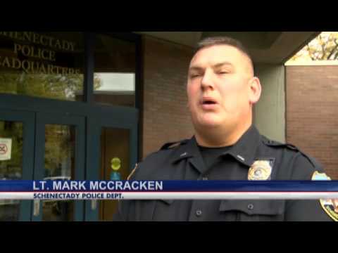 Schenectady Police investigate double stabbing - YouTube