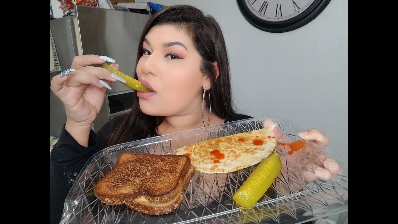 cravings cooking and eating my snack - YouTube