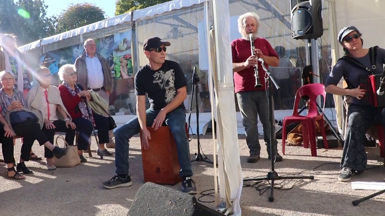 Fete De La Chataigne Quarre Les Tombes