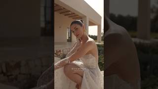 👰 Modern Elegance meets extravagance in this stunning wedding dress! | Elizabeth Passion