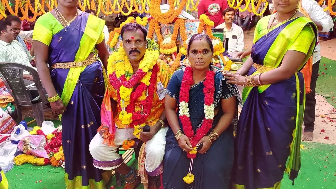 కోలాటం చెక్క బజన మదనపల్లె ఎస్టేట్ శివాజీ నగర్ సిమెంట్ రోడ్ రామయ్య గారు గురువు 9182870417