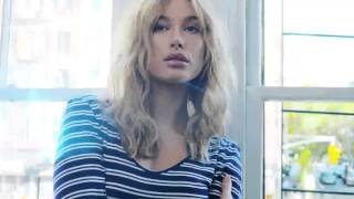 Hailey Baldwin In Womens Express One Eleven screenshot 4