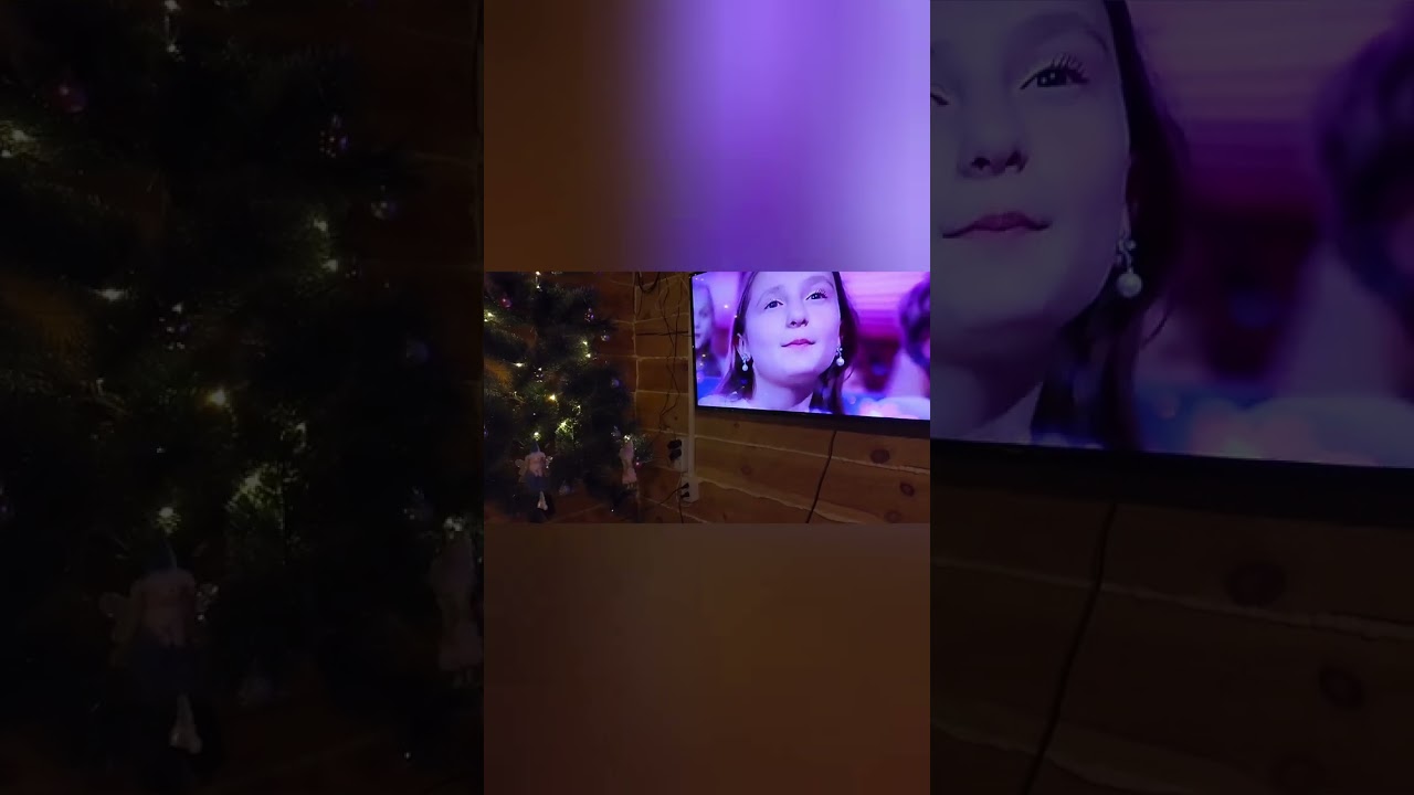 Со Старым Новым годом! Пусть всё желанное придёт вовремя.🥰