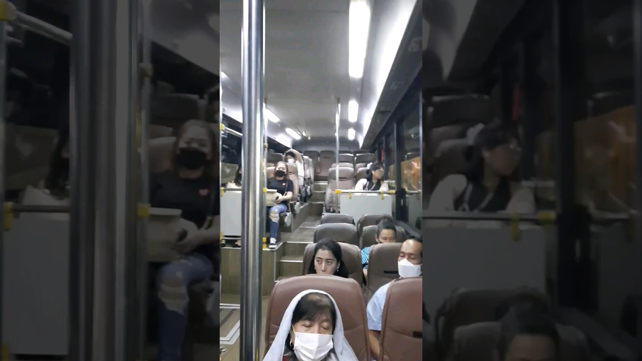 Very comfortable P2P Bus from Alabang Town Center to Greenbelt 1 for 120pesos only!🚍 