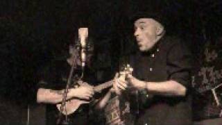 Video thumbnail of "Yalego Five Foot Two at Nidaba (Ukulele)"