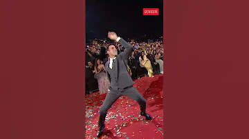 Throwback To These Energetic Dance Moves By RanveerSingh And AkshayKumar At SCREEN Awards 