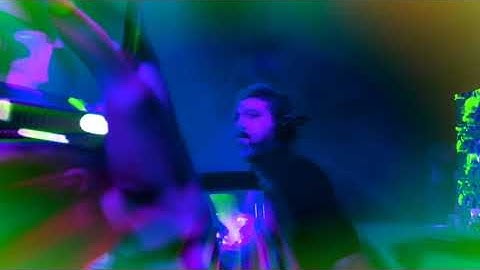 POUYA - "DADDY ISSUES" LIVE