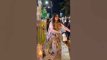 رقص هيفاء وهبي وأختها هناء في حفل زواج غنى غندور 
