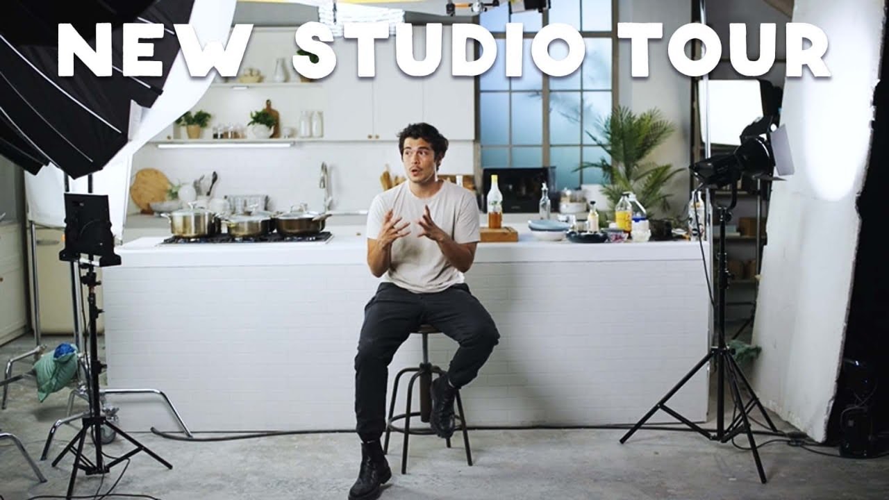 New Studio Tour - Move In With Us Vlog (FEATR’s New Home)