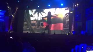 Ben Dj Included Opening Presentation Miss Universe 2105 Resimi