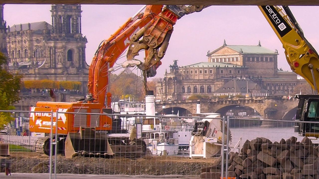 Carolabrücke Dresden: Abbruch der Brückenteile in der Elbe hat begonnen! 29.10.2024