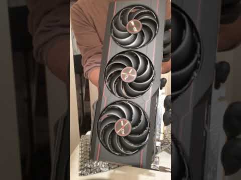 Unboxing of the Sapphire Pulse Radeon RX 6800