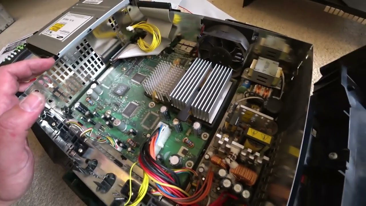 Xbox original console - Leaking capacitors and problem Samsung drives