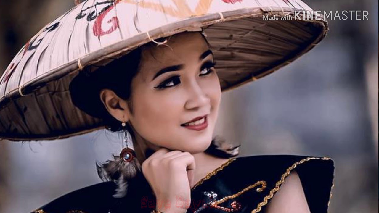 Story versi wanita Dayak