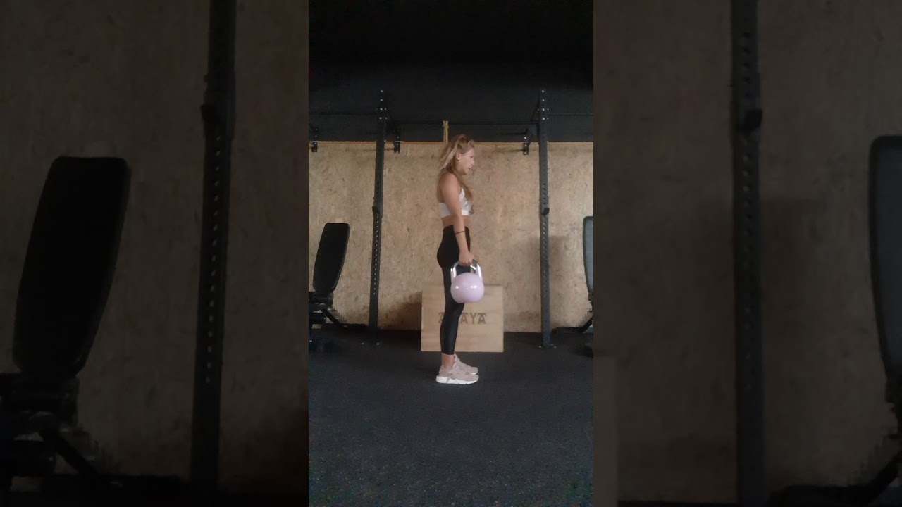 Combos exersice with kettelbell by Giouli Giannopoulou