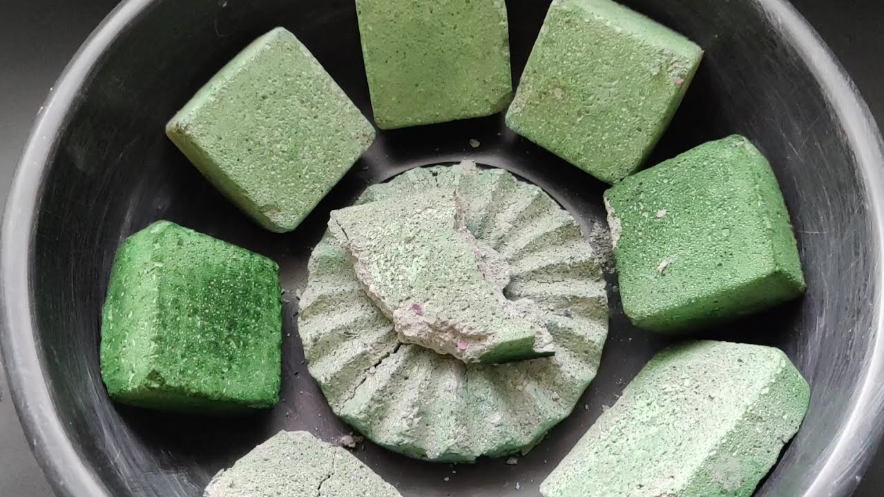 Gym Chalk Reforms Crushing ASMR PowderPuff - YouTube