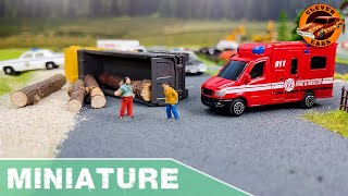 #hotwheels Trucks and Trailers Accident on my 1/64 Diorama