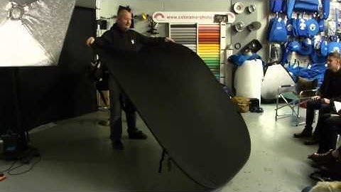 How to fold a Lastolite background properly