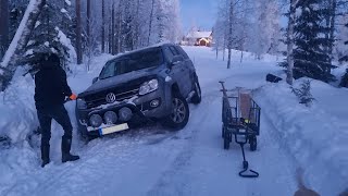 Wonen in Zweden VLOG#2: Auto in de greppel, tripje Nederland, hout kloven en jam maken.