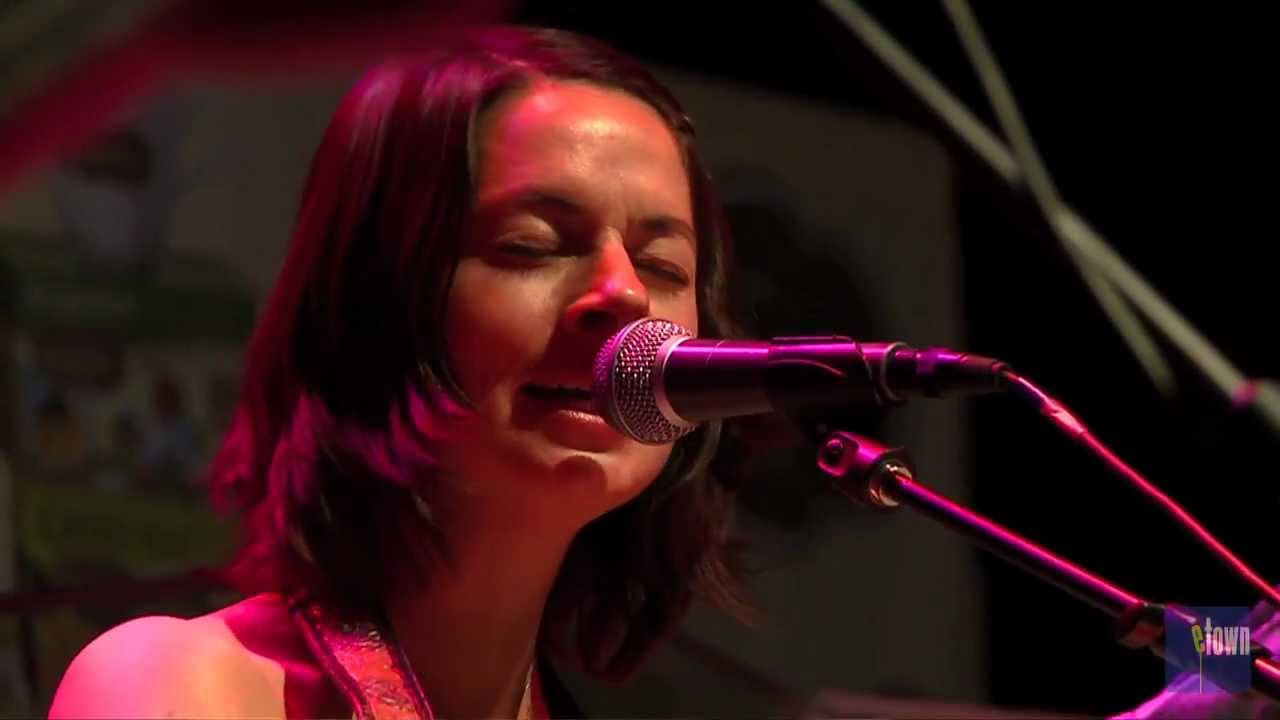 Elephant Revival - "Remembering A Beginning" (eTown webisode 186) Elephant Revival - "Remembering A Beginning" (eTown webisode 186)