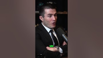 JEFF BEZOS REVEALS AI vs Human BATTLE #jeffbezos #amazon #ecommerce #shorts #interview