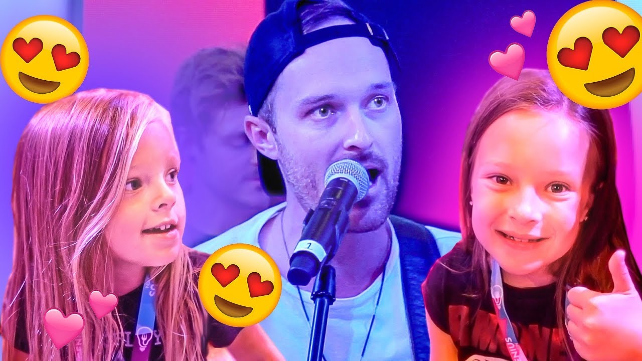 BIG NEWS!!! 🎤 NEW ORIGINAL MUSIC 🎤 Sisters Surprised on Stage For Special Performance