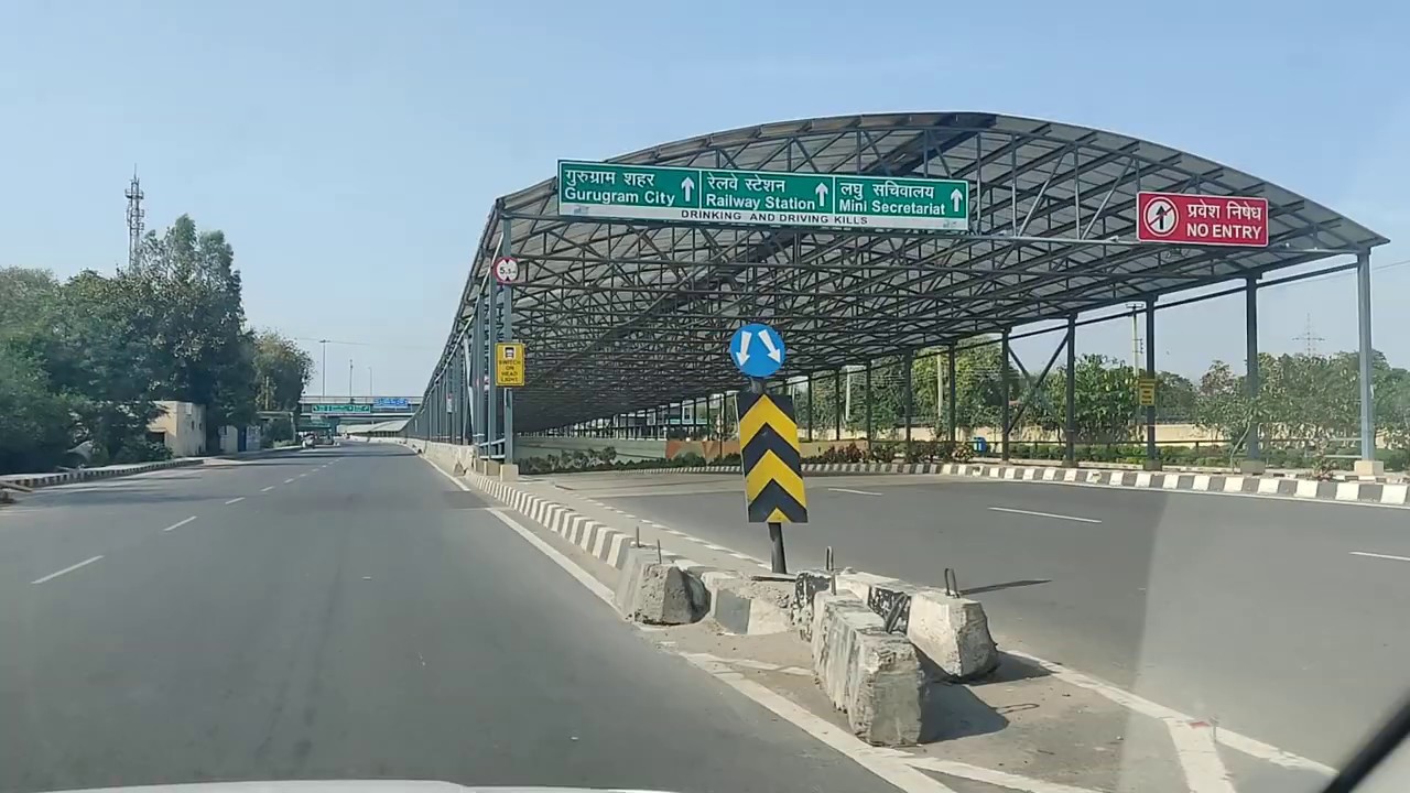 Lockdown To Fight Coronavirus - Empty Gurgaon Sohna Road India