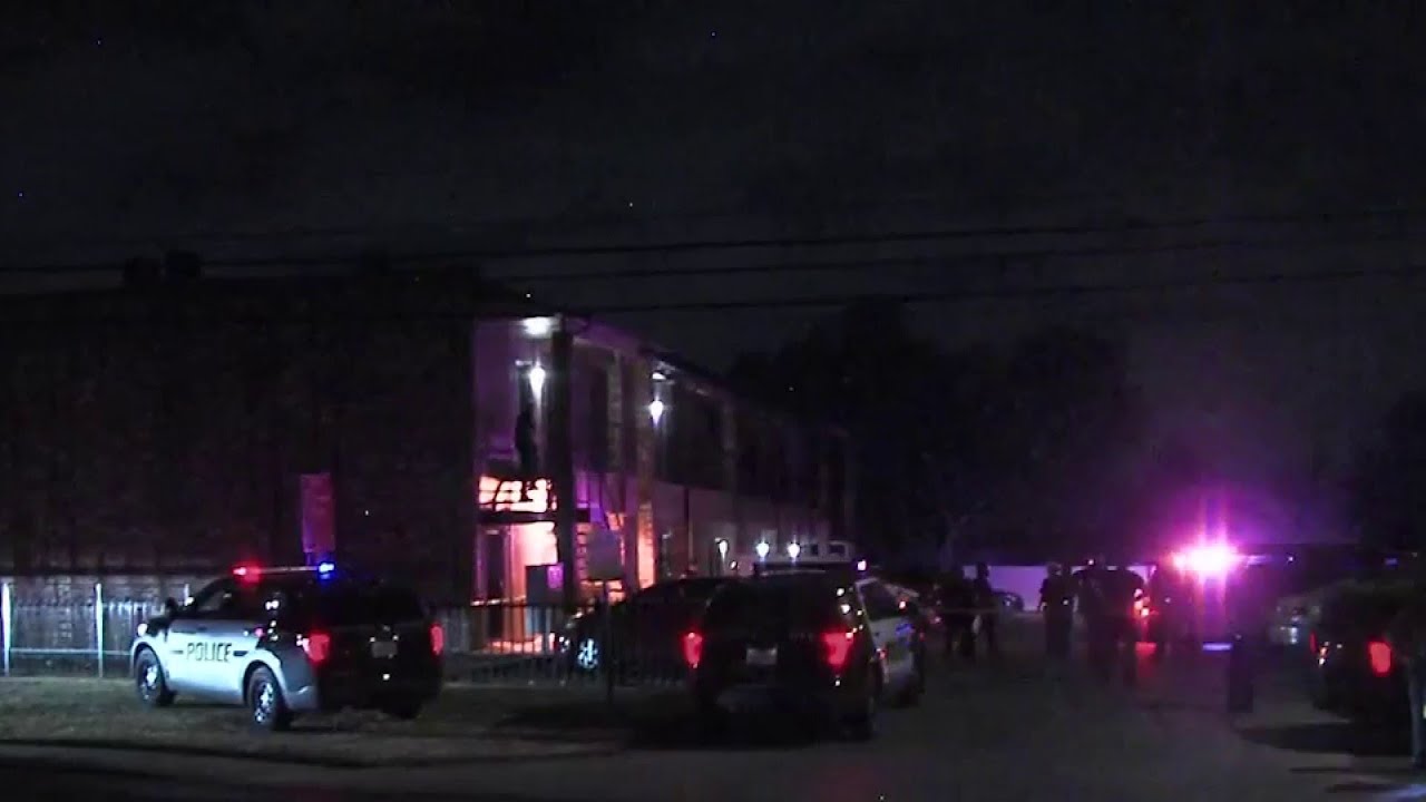 SAPD: 1 dead, 1 hospitalized after shooting at West Side apartment ...