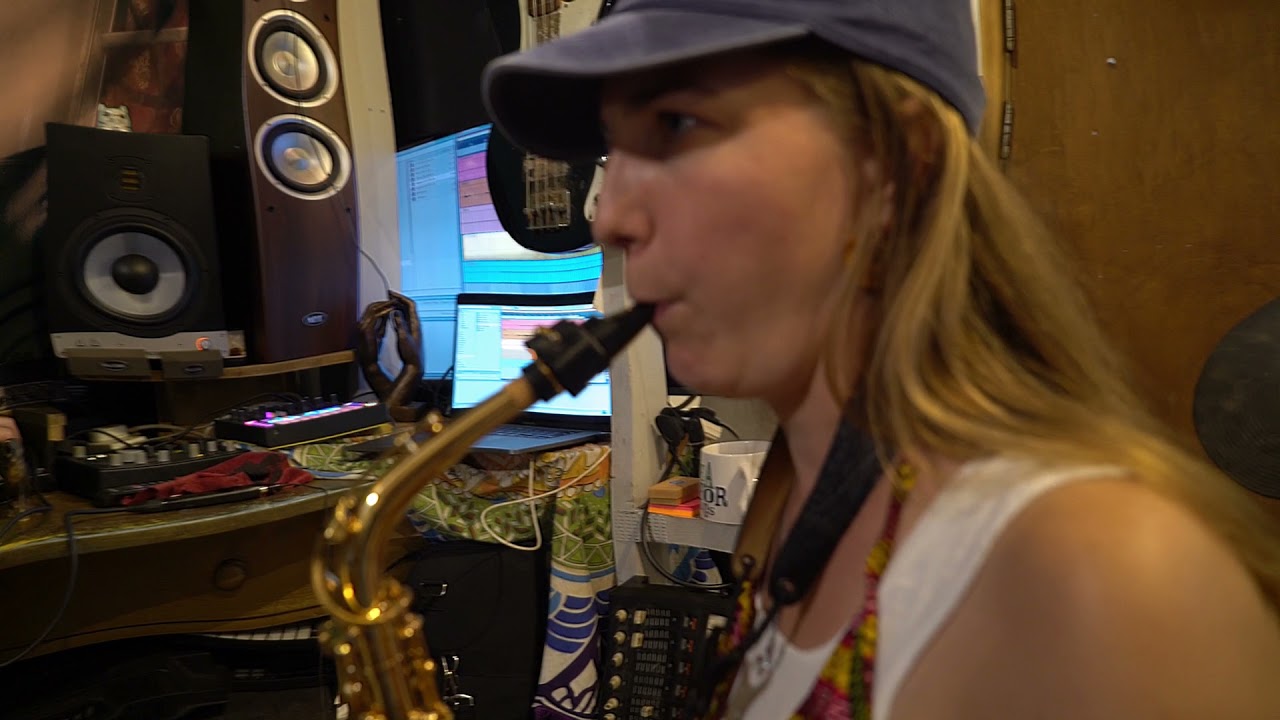 Djintoku - I Don't Know Ft. Elma Sax, Rumdumplin, Henry Edmonds