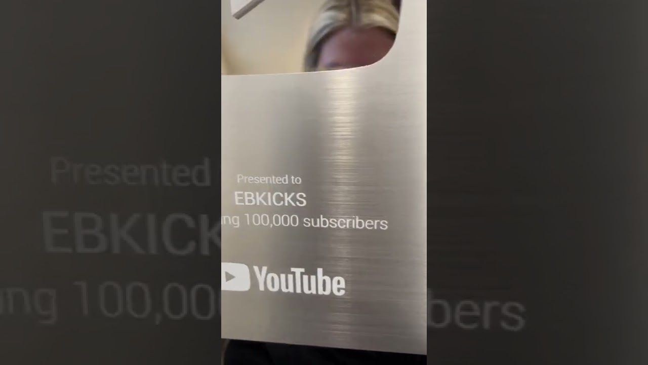 I got my 100,000 subscribers YouTube Plaque 🙏🏽 
