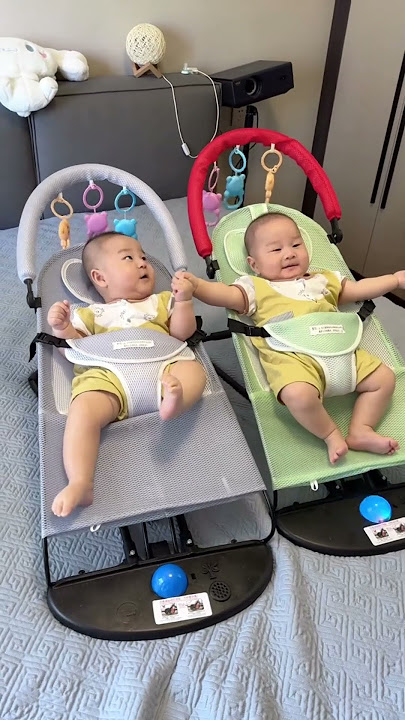 Tenangkan Bayi Anda dengan Kursi Goyang Bayi yang Menenangkan Ini#celana pendek #perlengkapanbayi...