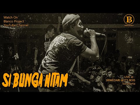 Di Bawah Acungan Senjata