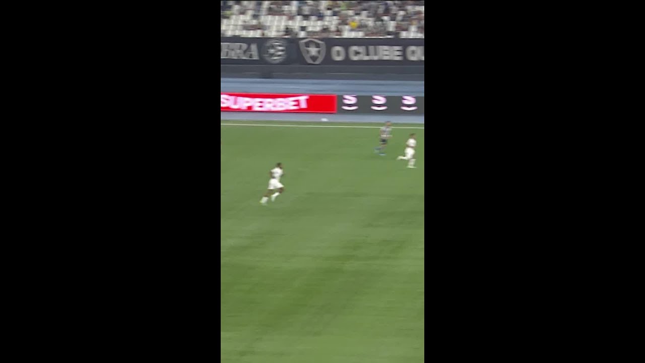 TERCEIRO GOL DE ARTHUR CABRAL!!!! | #shorts | ge.globo