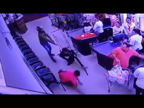 LiveLeak Robber Shot By Two People 