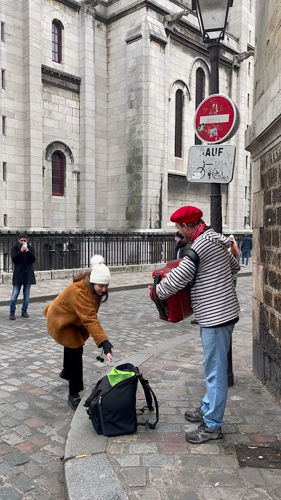 Accordion in Paris | AMELIE #paris #france #accordion #music #dance #montmartre #street #adventure