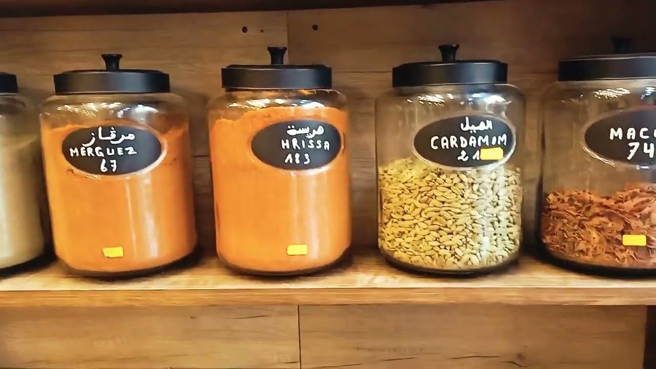 جولة في محل توابل وبهارات (سيدي مولاي)بالجزائر العاصمة مع اجواء تحضيرات رمضانية في ساحة الشهداء