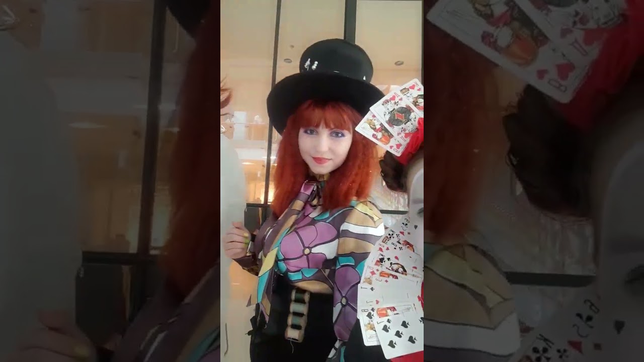 Hatter and Red Queen!