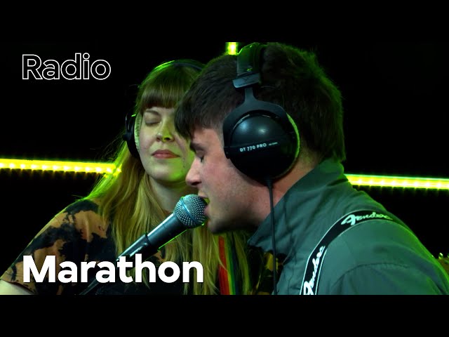 Marathon - Live at 3voor12 Radio class=