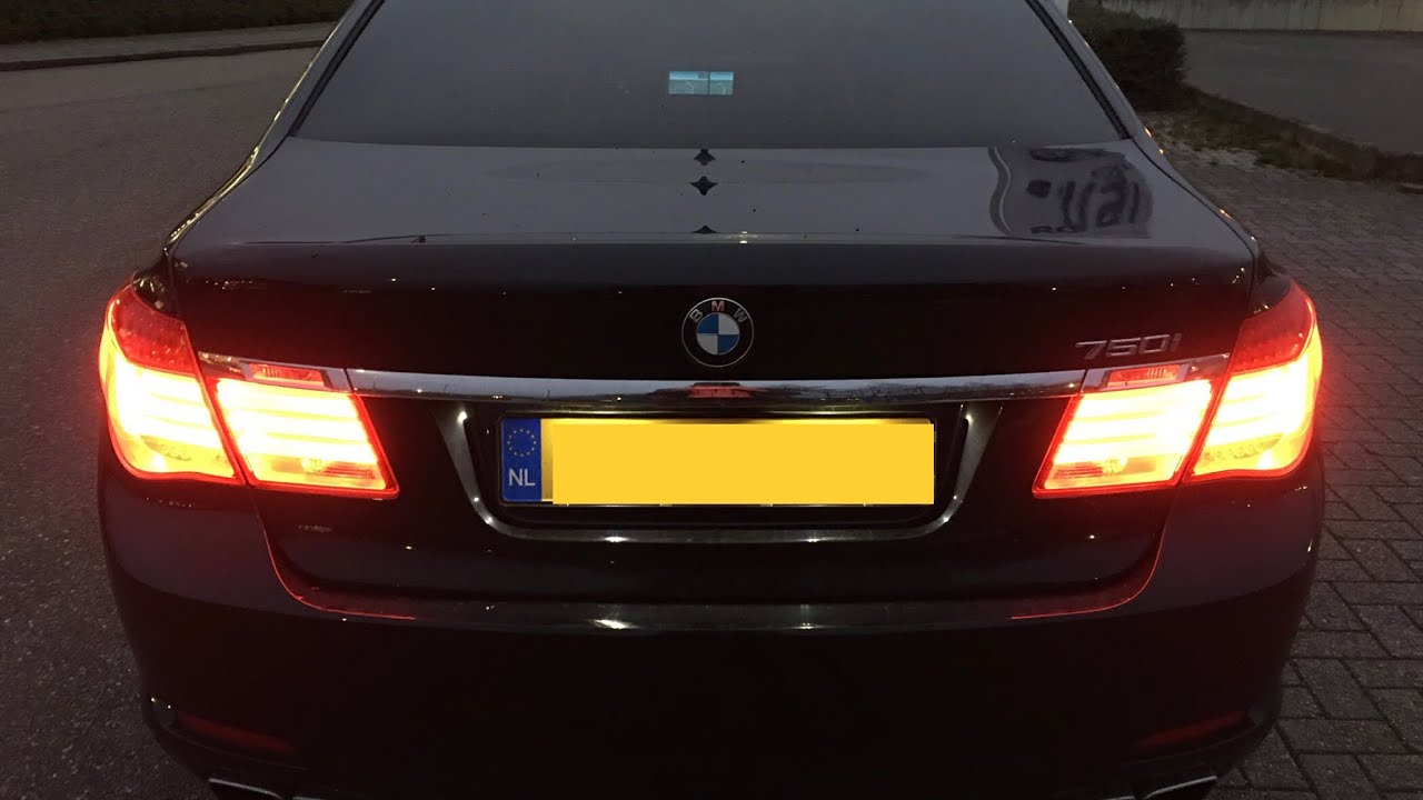 2009 BMW 750i 4.4 V8 Twin Turbo F01 Kickdown 0-100 Sport+ Mode