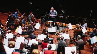 'Born in a poor place' | A Christmas carol by SCO Viola Steve King