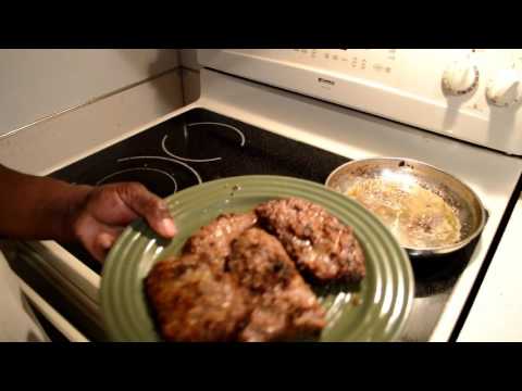 how-to-cook-smothered-cube-steak-with-a-onions-gravy