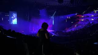 Suki Waterhouse - "On This Love" (live @ Oakland Arena, Oakland, CA, 9/29/2025)