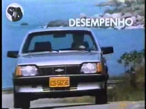 Chevrolet Monza 87: Comercial Antigo (Brasil)