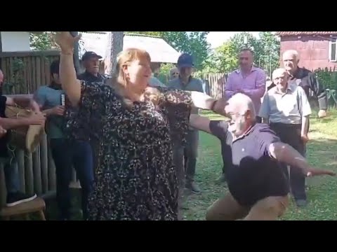 ცეკვა სოფლის ორღობეში - ასე ერთობიან მაღალმთიან სოფელში | გურულებო გურულებო გამოდით!