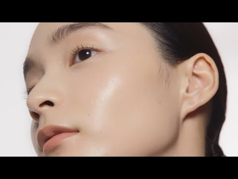 洗練された毛穴レス肌へ