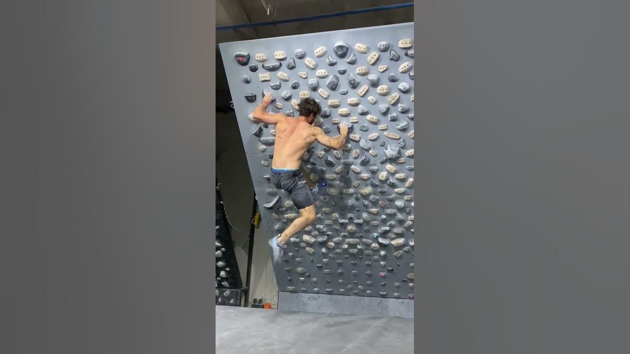 TensionBoard - Might Of Manon - V10 (7C+) - Benjamín Valdivielso - YouTube