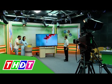 Video Đồng hành cùng học sinh cuối cấp qua các tiết dạy trên... - youtube