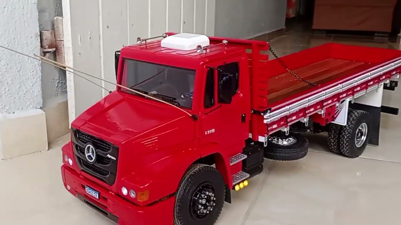 Miniatura rc 1/14 se gostou deixe like se escreve no canal pra dar aquela força grato a todos 